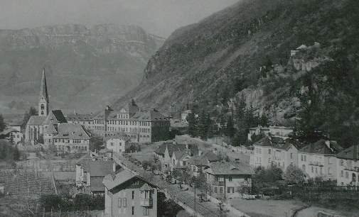 Gries mit der Grundschule um 1930
